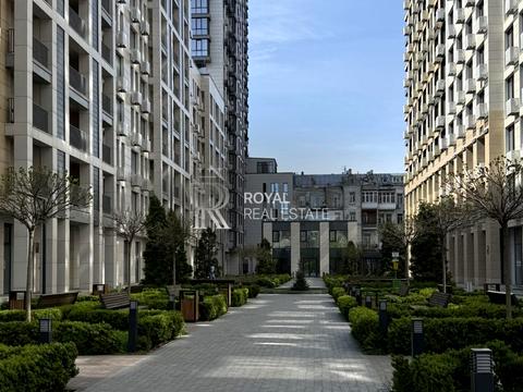 комерційна за адресою Бульварно-Кудрявська вул. (Воровського), 17-Б