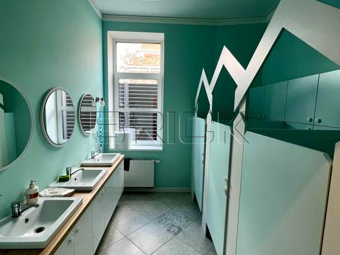 будинок за адресою Миколи Бажана просп.