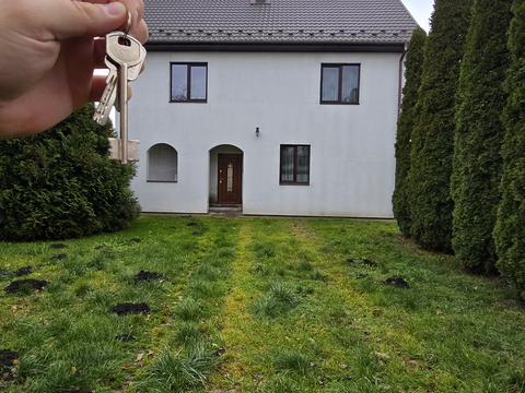 будинок за адресою Жирівська вул., 8