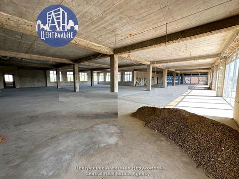 комерційна за адресою Хотинська вул., 39в