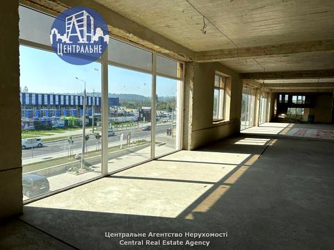 комерційна за адресою Хотинська вул., 39в