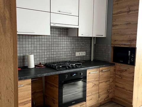 квартира за адресою Євгена Рихліка вул. (5-й Щорса), 13