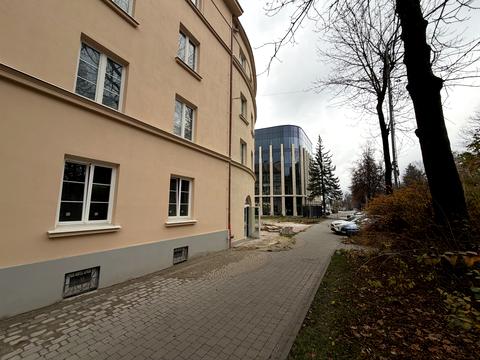 комерційна за адресою Стрийська вул., 66