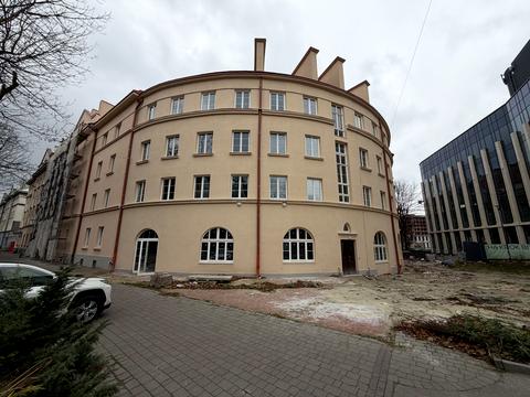 комерційна за адресою Стрийська вул., 66