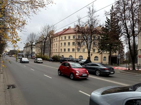 комерційна за адресою Стрийська вул., 66