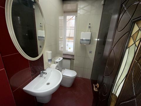 комерційна за адресою Стрийська вул., 66