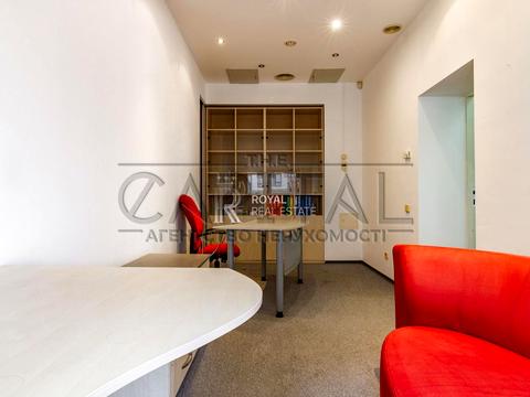 коммерческая по адресу Левка Лукьяненко ул. (Маршала Тимошенко), 29