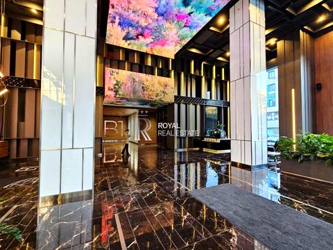 комерційна за адресою Стуса Василя вул., 35-37