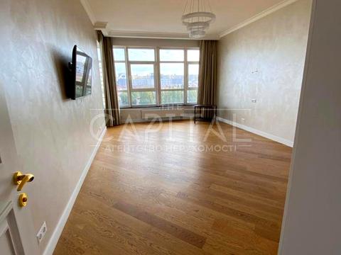 комерційна за адресою Кловський узвіз (Кловський), 7a