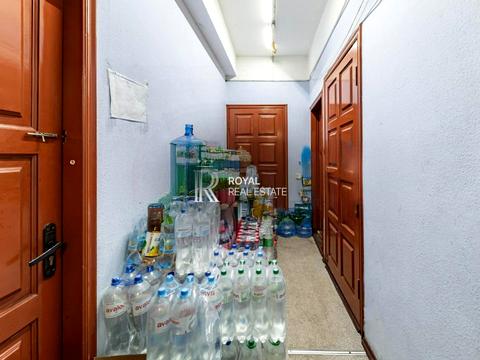 комерційна за адресою Павлівська вул., 18