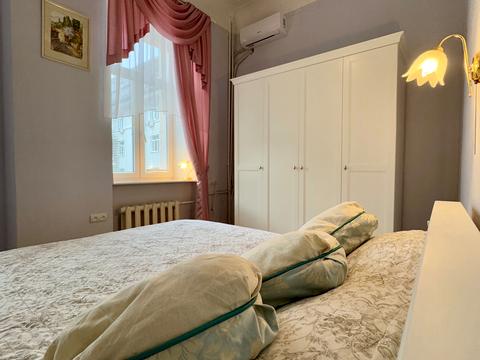 квартира за адресою Богдана Ступки вул. (Станіславського), 3