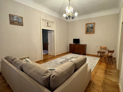 квартира за адресою Богдана Ступки вул. (Станіславського), 3