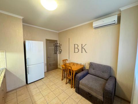 квартира за адресою Авіаконструктора Ігоря Сікорського вул. (Танкова), 1-Б