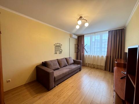 квартира за адресою Авіаконструктора Ігоря Сікорського вул. (Танкова), 1-Б