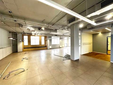 комерційна за адресою Спаська вул., 5