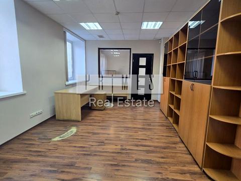 комерційна за адресою Січових Стрільців вул. (Артема), 37