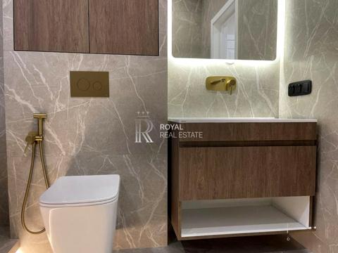 будинок за адресою Соборна вул. (), 1