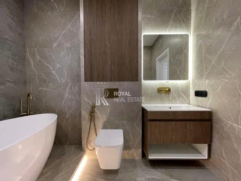 будинок за адресою Соборна вул. (), 1