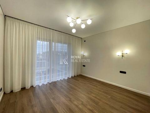 будинок за адресою Соборна вул. (), 1