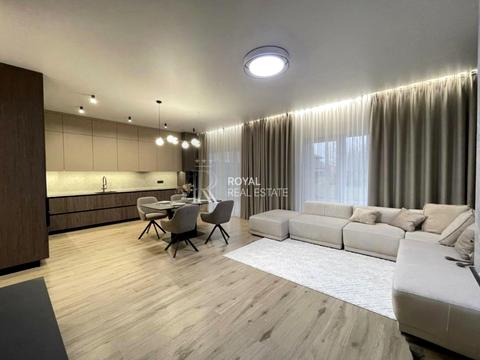 будинок за адресою Соборна вул. (), 1