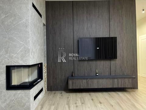 будинок за адресою Соборна вул. (), 1