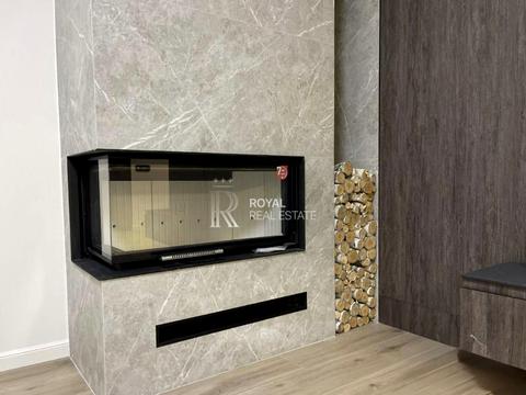 будинок за адресою Соборна вул. (), 1