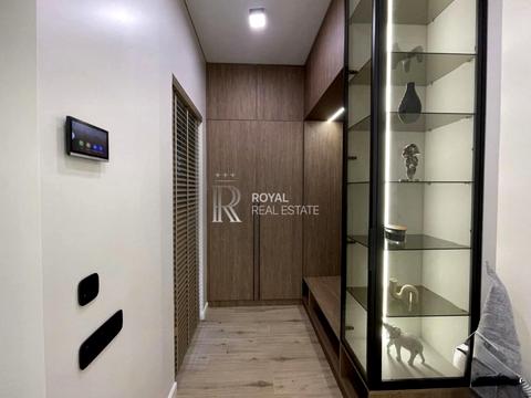 будинок за адресою Соборна вул. (), 1