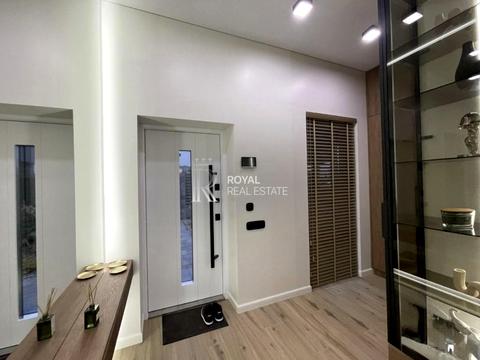 будинок за адресою Соборна вул. (), 1