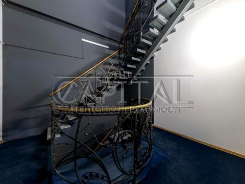 комерційна за адресою Павлівська вул., 18