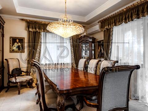 будинок за адресою Погребський шлях вул.