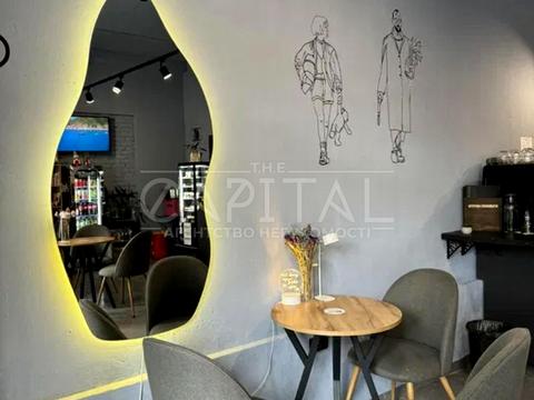 комерційна за адресою Михайла Максимовича вул. (Онуфрія Трутенка), 24