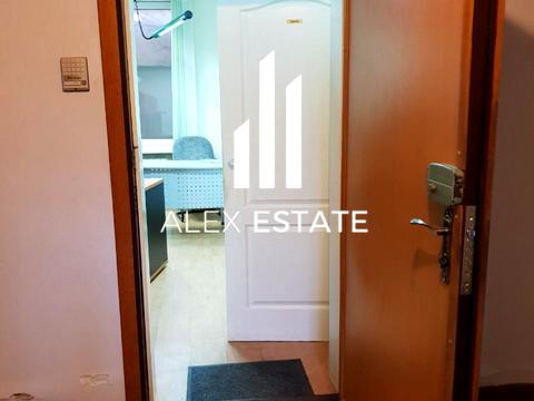 комерційна за адресою Академіка Чекмарьова вул., 2