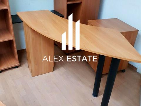 комерційна за адресою Академіка Чекмарьова вул., 2