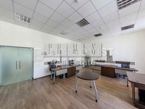 комерційна за адресою Богдана Хмельницького вул., 33/34