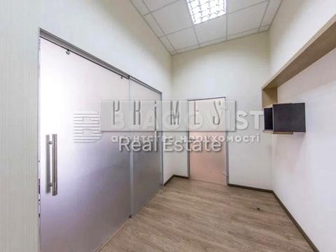 комерційна за адресою Богдана Хмельницького вул., 33/34