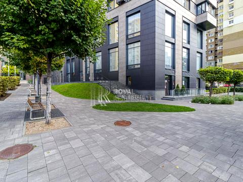 коммерческая по адресу Антоновича ул. (Горького), 74-78