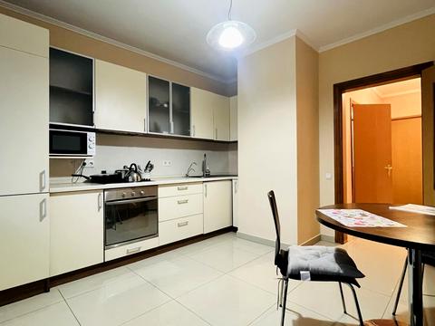 квартира за адресою Феодосійський пров., 14-А