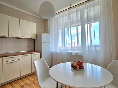 квартира за адресою Дніпровська набережна вул., 26-А