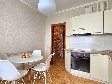 квартира за адресою Дніпровська набережна вул., 26-А