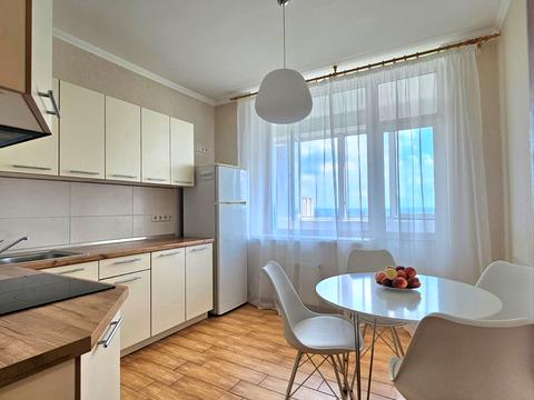 квартира за адресою Дніпровська набережна вул., 26-А