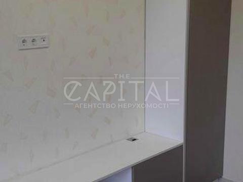 коммерческая по адресу Жилянская ул., 24