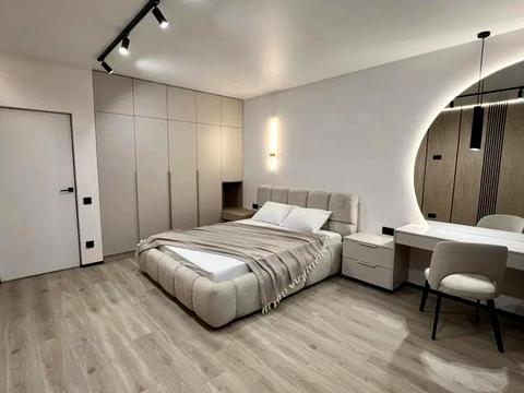 квартира по адресу Угорская ул., 12