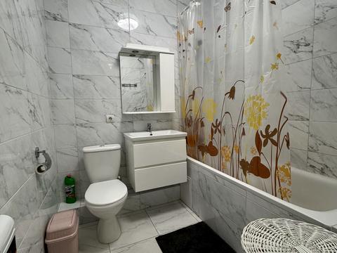 квартира за адресою Софії Русової вул., 7