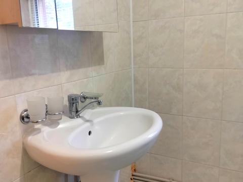 будинок за адресою Миколи Сингаївського вул. (Ново-Оскольська), 75