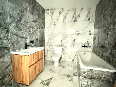 квартира по адресу Химиков ул., 28