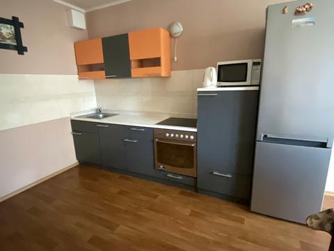 квартира за адресою Бориса Гмирі вул., 12-Б