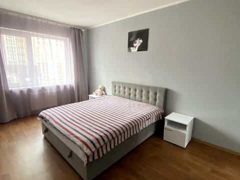 квартира за адресою Бориса Гмирі вул., 12-Б