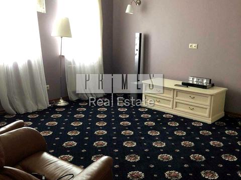 будинок за адресою Центральна, 1