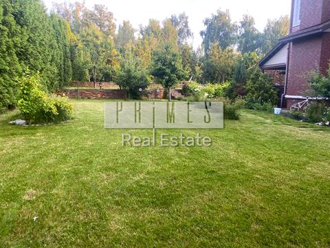 будинок за адресою Центральна, 1