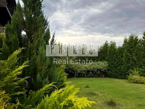 будинок за адресою Центральна, 1